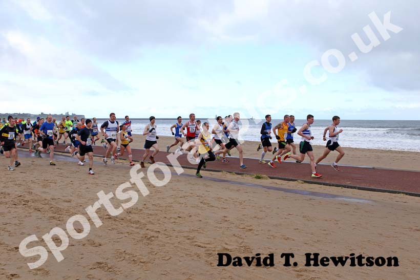 Start of the South Shields 10k Sand Dance Race.
